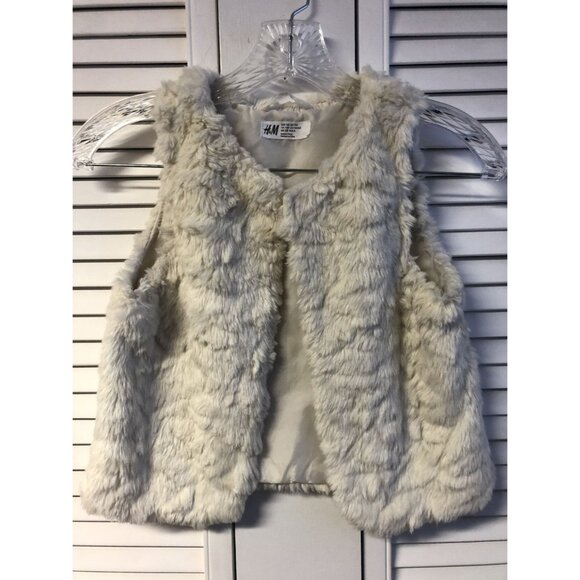 H&M Size 7-8 Cream Faux Fur Vest - Picture 1 of 3
